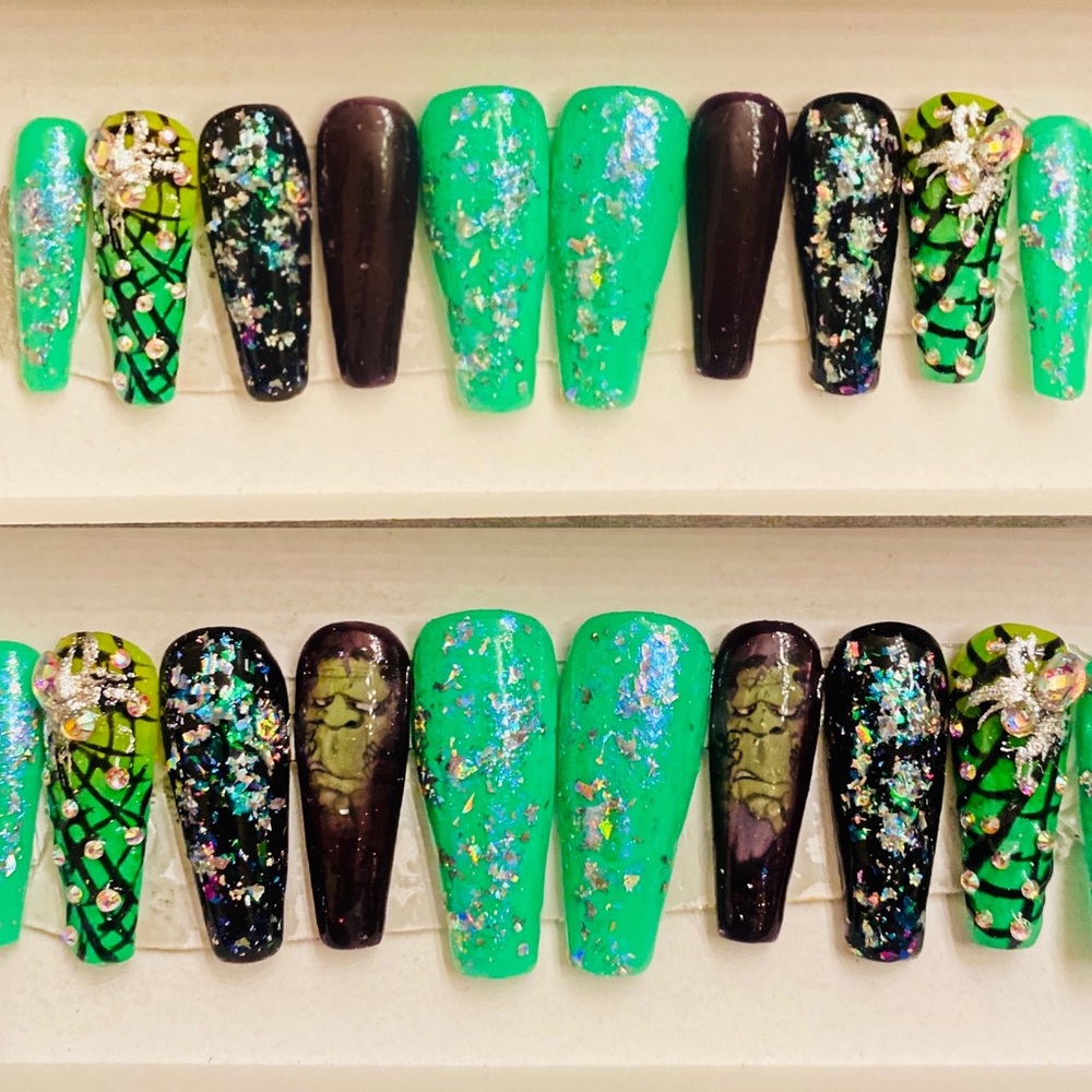 Press on nails